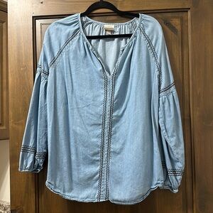 Knox Rose Light Wash Denim Blouse